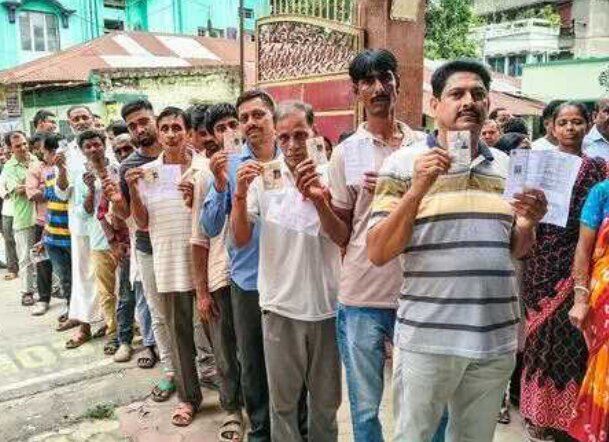 Massive Turnout as Voting Begins in India