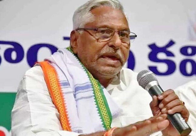 Senior Congress Leader Jeevan Reddy Set to Join BRS