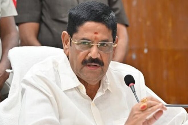 Controversy Over “Privatization” of Fishing Harbours