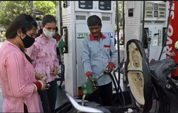Fuel, CNG Price Hikes Spark Protest