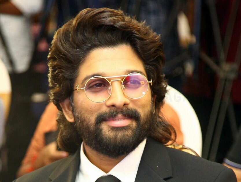 Allu Arjun Sparks Major Tollywood Political Buzz