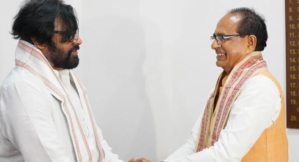 Pawan Kalyan Strengthens Ties With Central Leaders