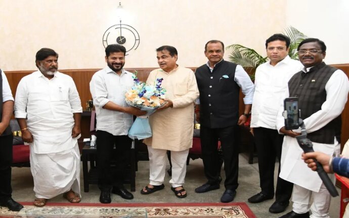 CM Revanth Reddy Meets Union Ministers in Delhi Over Key Telangana Projects