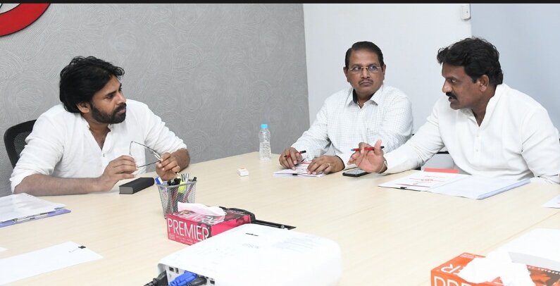 Pawan Kalyan Expands Jana Sena Move Into Telangana