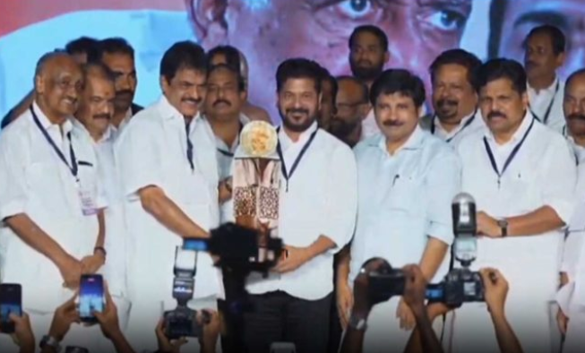 CM Revanth Reddy Receives ‘Aryadan Mohammed’ Award in Kerala
